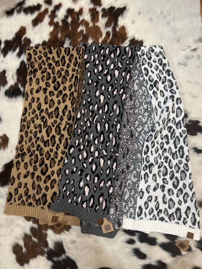 Leopard Boucle Knit Scarf