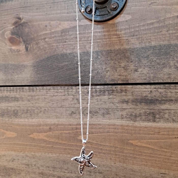 Metal Swirl Starfish Pendant Necklace