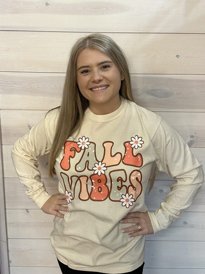 Fall Vibes Daisies Graphic Long Sleeve Tee