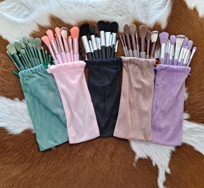 13 Pieces Makeup Brush Set with Storage Bag